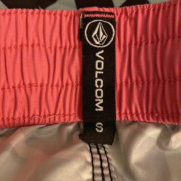Volcom men’s flashback swim trunks. Size small - Picture 7 of 7